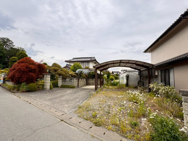 【前面道路含む現地写真】 | 上伊那郡箕輪町　中古戸建