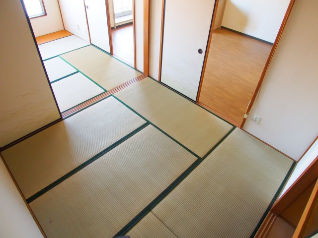 グリーンハイツ桃山の和室