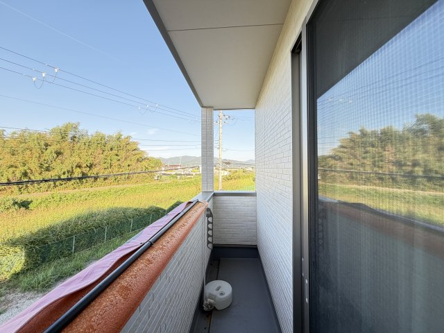 橿原市中町　新築未入居のバルコニー