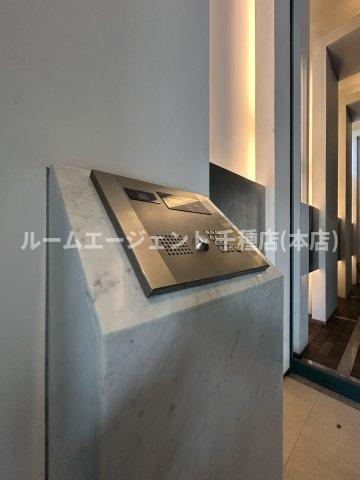 CASA+α名駅南のエントランス