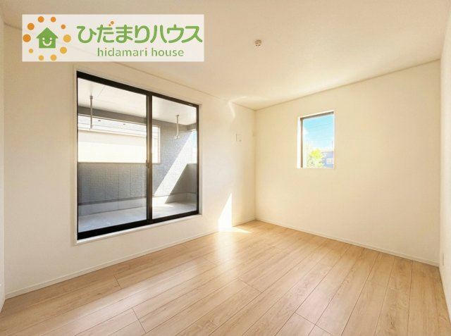 【洋室】 | かすみがうら市下稲吉第15　新築戸建　5号棟 | 洋室は高い天井のゆったりとした空間を演出(^^)/