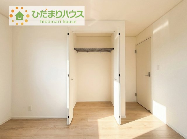 【収納】 | かすみがうら市下稲吉第15　新築戸建　5号棟 | 全室にクローゼットが付いていて、お部屋の住空間もスッキリ広々使えそうです(^^)