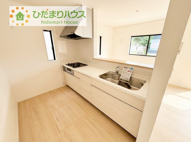【キッチン】 | かすみがうら市下稲吉第15　新築戸建　5号棟 | 料理をしながらでも、ご家族との会話を楽しめる対面式キッチン♪