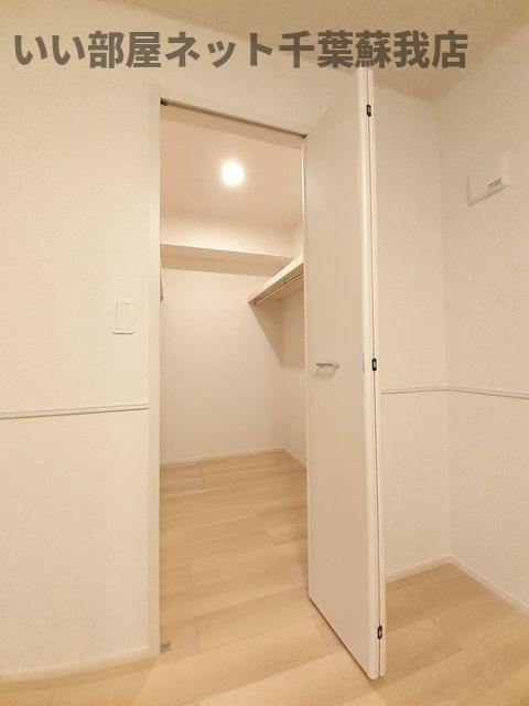 シャ・ノワール　イーストの収納|こまごまとしたものを収納できそうですね
