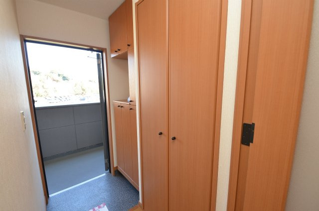 リバーグレイスの玄関