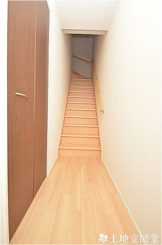 ボンシャンス楠木の玄関