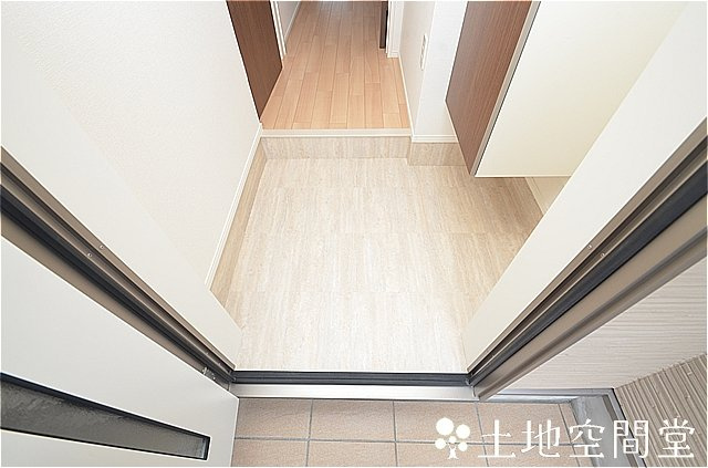 ボンシャンス楠木の玄関