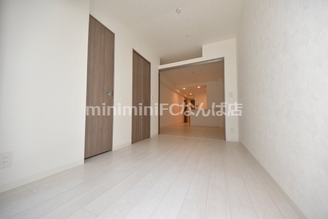 ラ・フォルム鎗屋町