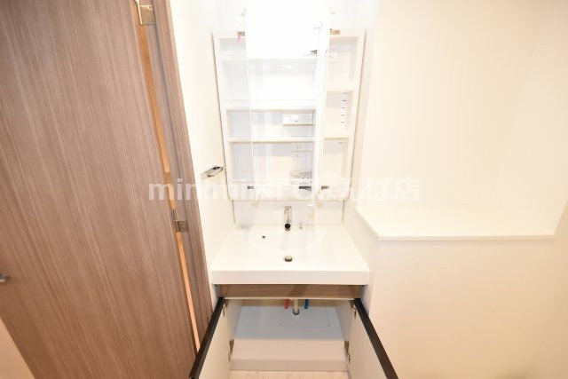 ラ・フォルム鎗屋町