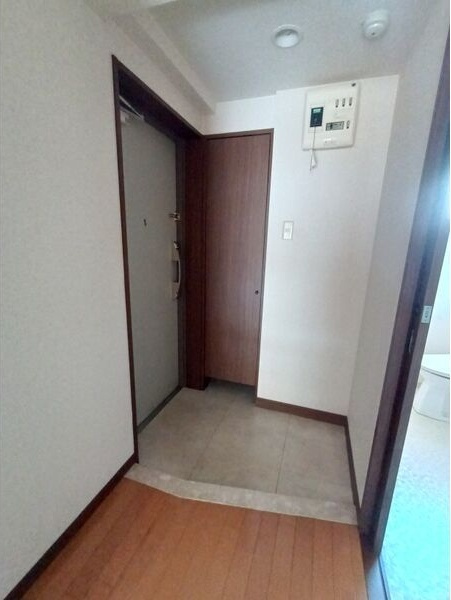 ソレイルコート桜本町の玄関