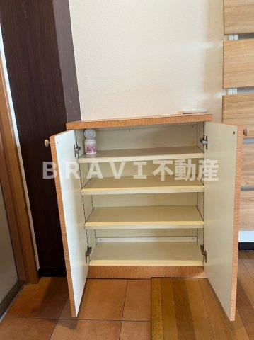 モダナーク　BRAVI不動産の収納|【モダナーク】