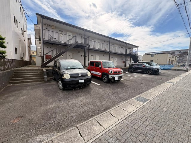 パークサイド板倉の駐車場