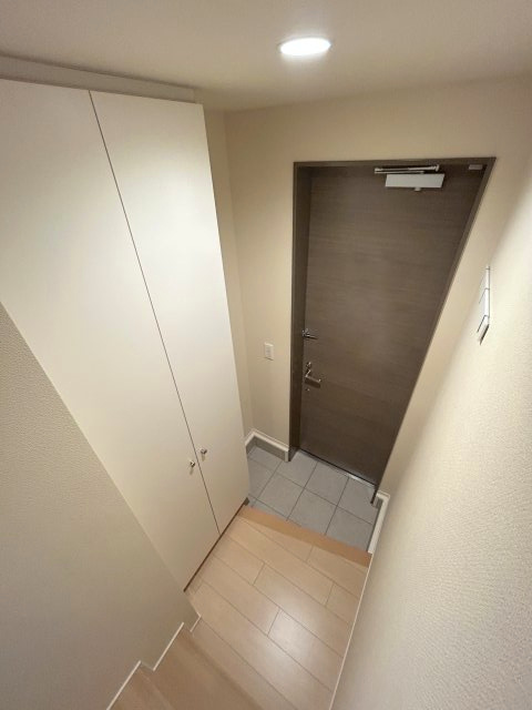 コートグランデⅡの玄関