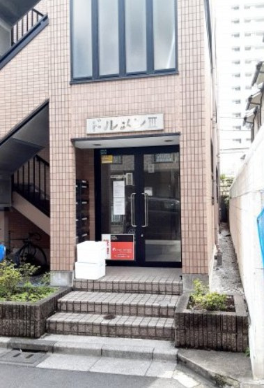 ドルメンⅢのエントランス