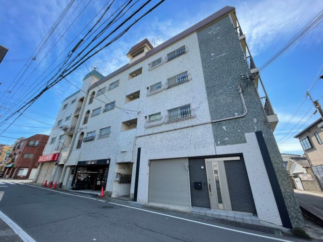シャトー五色山の外観