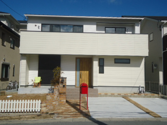 【外観】 | 宝塚市山手台東5丁目11の12　中古一戸建て