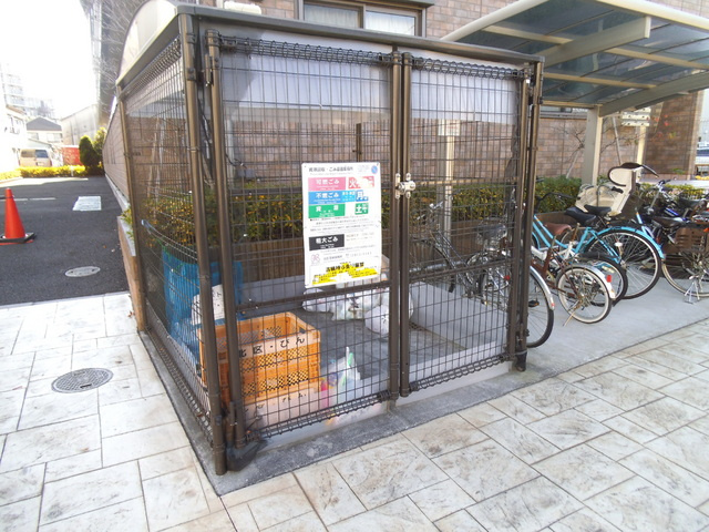 リバレイン浮間　Ⅰのその他共用部分|敷地内にゴミ置き場があります！