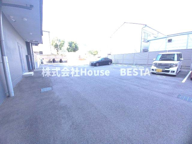 神戸国香通Futurの駐車場