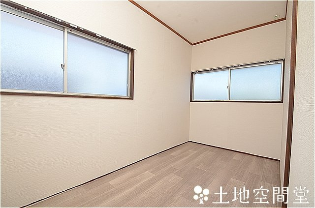 通谷３丁目　貸家の洋室
