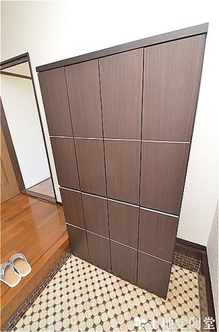 通谷３丁目　貸家の収納