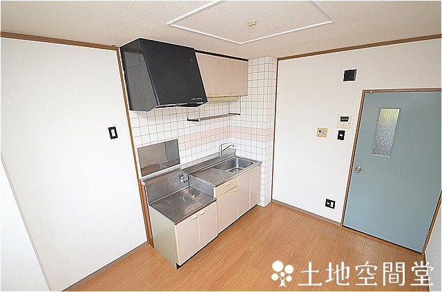 ヴィクトワール高須のキッチン|ダイニングキッチン5.4帖