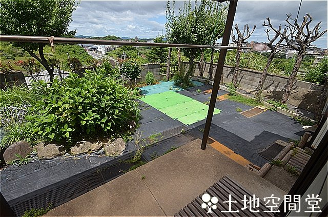 瀬板　貸家　平屋の庭