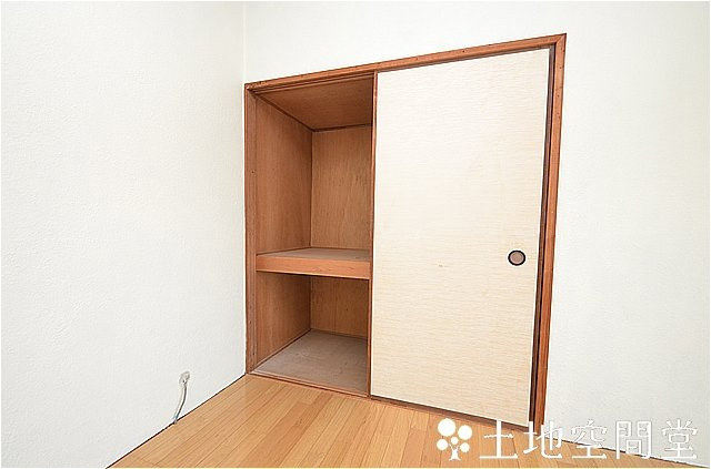 子籠ビルの収納