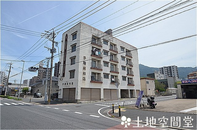 子籠ビル