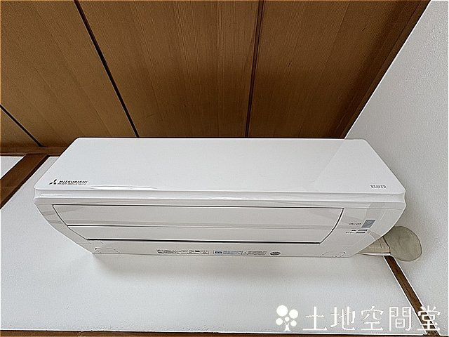 町上津役西３丁目　貸家の設備|エアコン