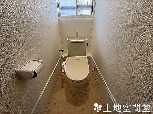 町上津役西３丁目　貸家のトイレ