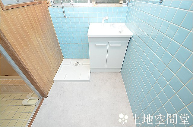 塔野3丁目戸建の独立洗面台