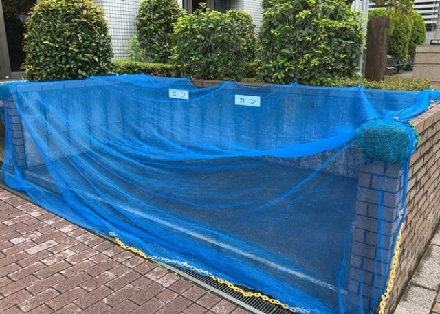 【設備】 | 小田急コアロード相模原Ⅱ | エントランスには不在時に大変重宝する宅配ボックスを設置。荷物の受け取り時間を気にせず外出でき、共用部にはエレベーターやTVモニタ付インターホンなど、日々の生活を快適にする設備が充実しています。