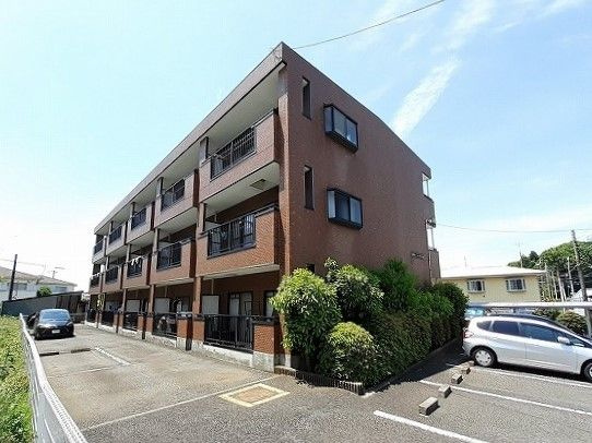 藤沢市善行６丁目の賃貸マンションの外観