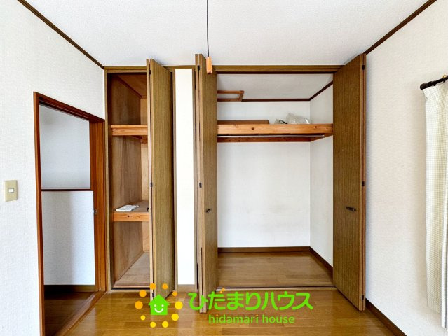 白岡市西２丁目　中古一戸建ての収納