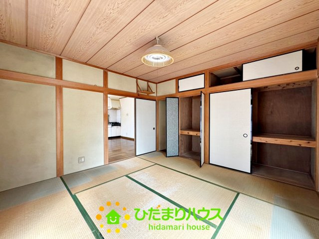 白岡市西２丁目　中古一戸建ての収納