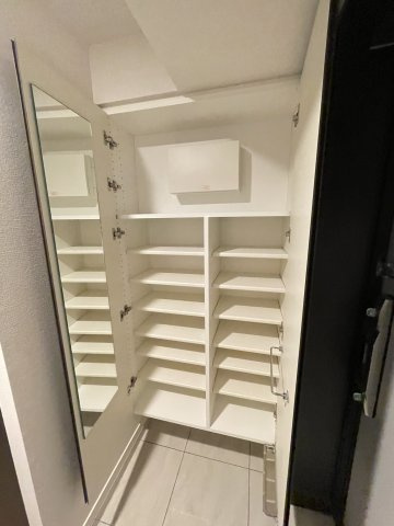 シーズンフラッツ渡辺通の収納