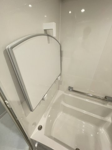 シーズンフラッツ渡辺通の浴室