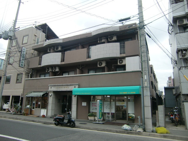 ローテローゼ本山の外観