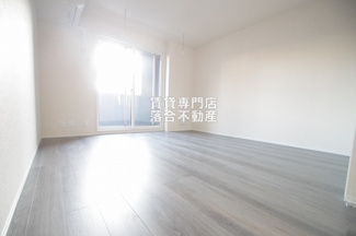 【居間・リビング】 | Grand station宮上Ⅰ | 明るい落ち着いたお部屋♪