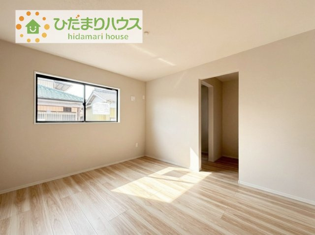【寝室】 | つくば市栗原1期　新築戸建 | 広めの主寝室は、ベッドの他にもパソコンデスクやドレッサーなども置けちゃいます(*^-^*)
