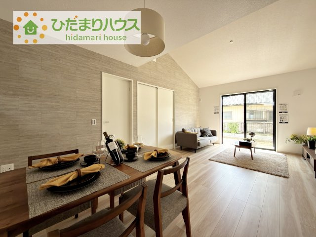 【居間・リビング】 | つくば市栗原1期　新築戸建 | 家族団らんの時間も増えそうなくつろぎのLDK☆