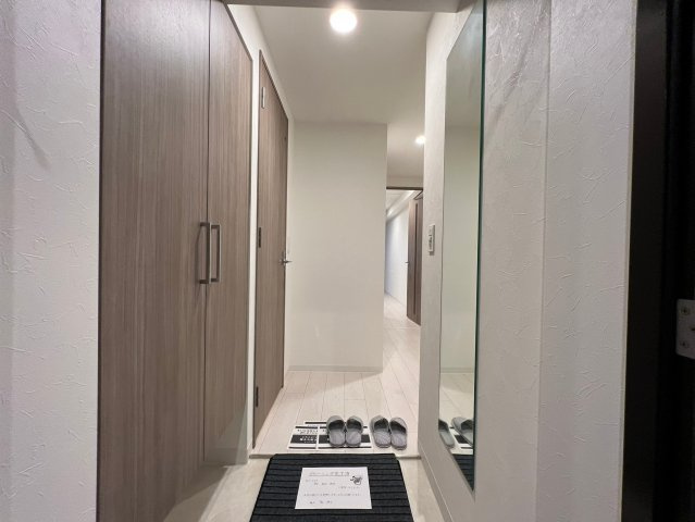 ラ フォルム鎗屋町の玄関