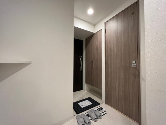 ラ フォルム鎗屋町の玄関