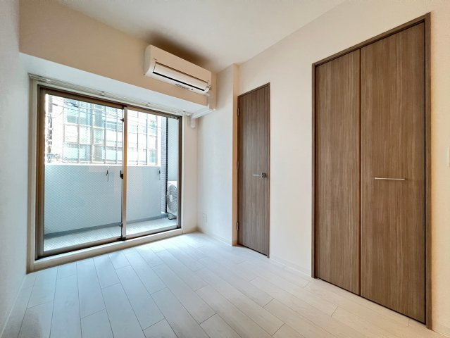 ラ フォルム鎗屋町の洋室