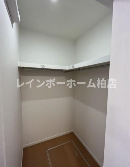担当エリアのルームアドバイザーが直接対応いたしますの収納