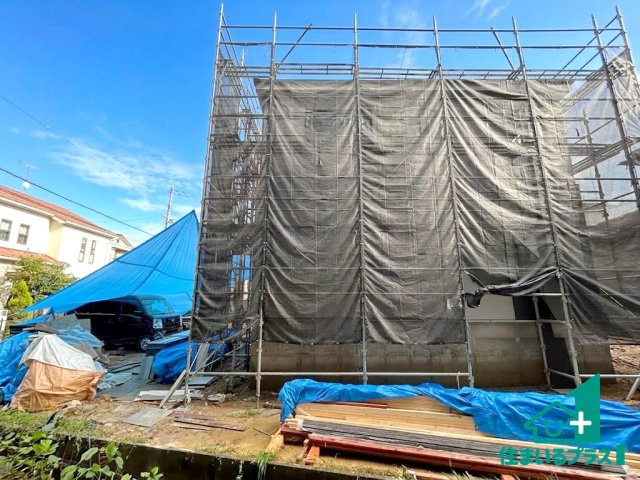 ●3(土)4(日)現地案内可能！　香芝市穴虫　第4期　新築一戸建ての外観|現在はこんな感じです。完成までが待ち遠しいですね。