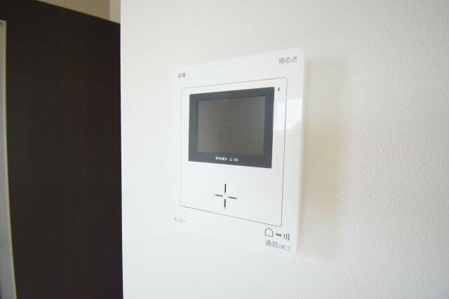 クレドメゾン武蔵小杉の設備|モニタ付きインターホンです