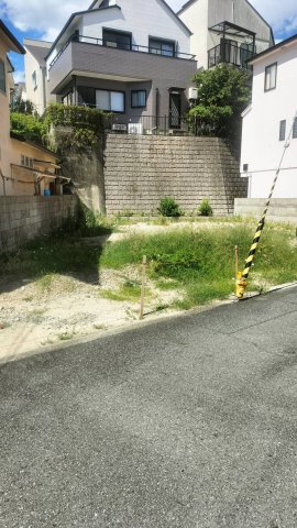 甲陽園本庄町土地の外観|閑静な住宅街です。
