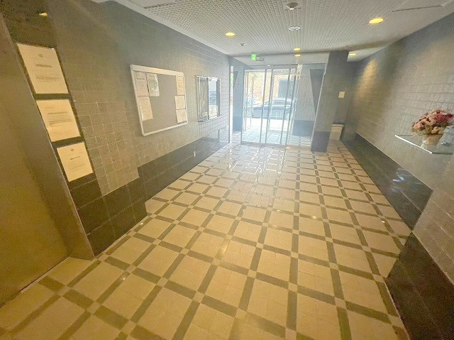 リーガル新大阪Ⅲのロビー