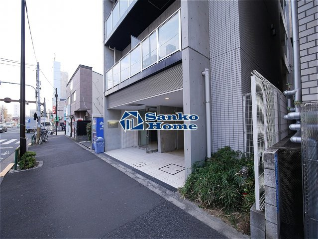 パークウェル三ノ輪駅前のエントランス